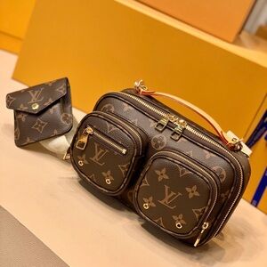 🫥 Louis Vuitton Utility Crossbody Bag
